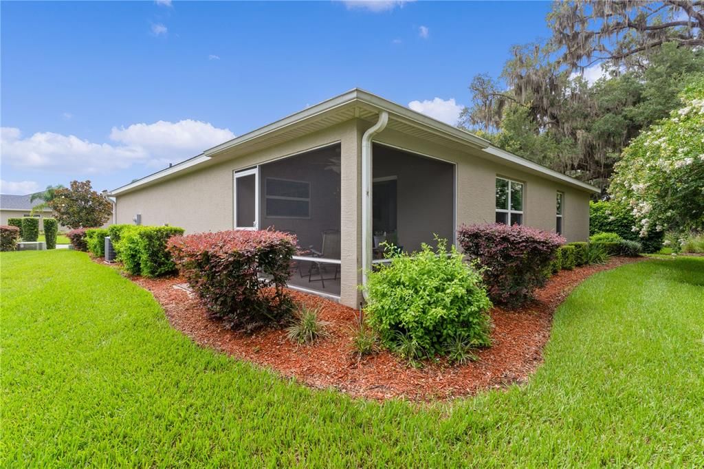 For Sale: $335,000 (3 beds, 2 baths, 1646 Square Feet)