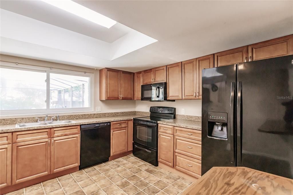 For Sale: $419,000 (3 beds, 2 baths, 1552 Square Feet)