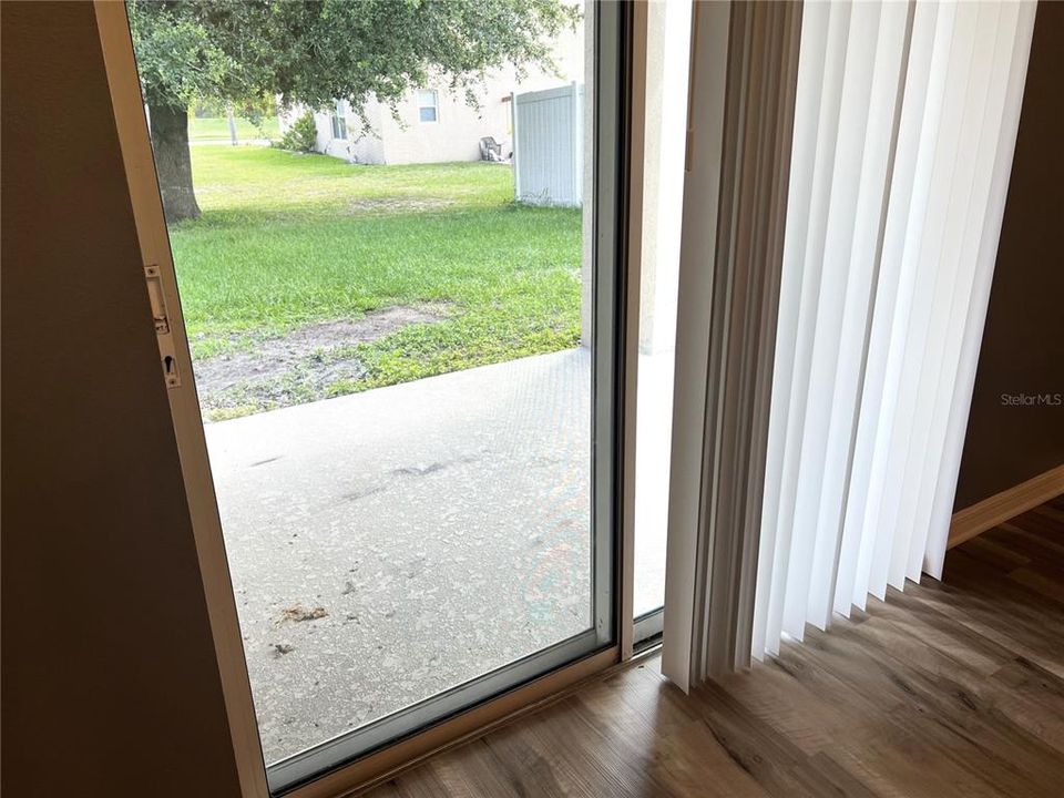 Sliding Door to Lanai