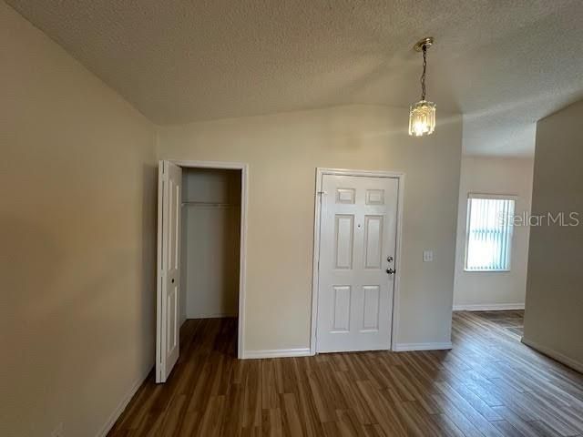 For Rent: $1,850 (3 beds, 2 baths, 1973 Square Feet)
