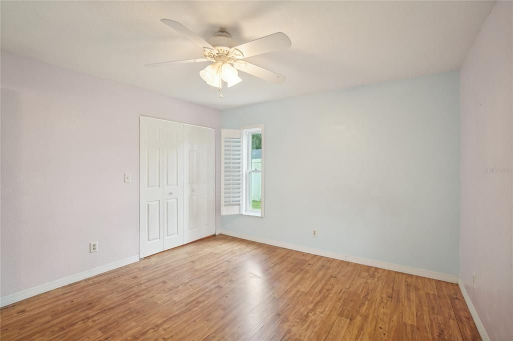 For Sale: $285,000 (2 beds, 2 baths, 1176 Square Feet)