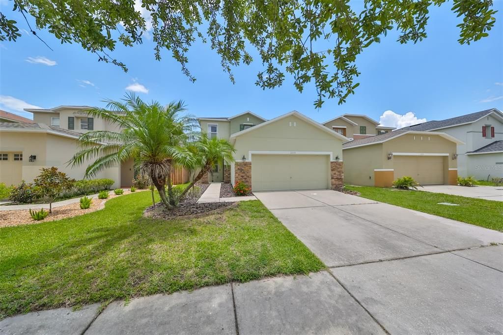 For Sale: $429,000 (4 beds, 2 baths, 2702 Square Feet)