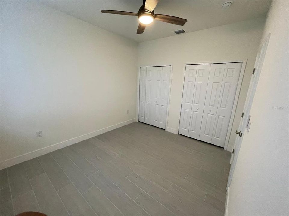 For Rent: $3,300 (4 beds, 2 baths, 1914 Square Feet)