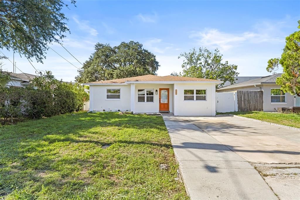 For Sale: $499,900 (3 beds, 2 baths, 1335 Square Feet)