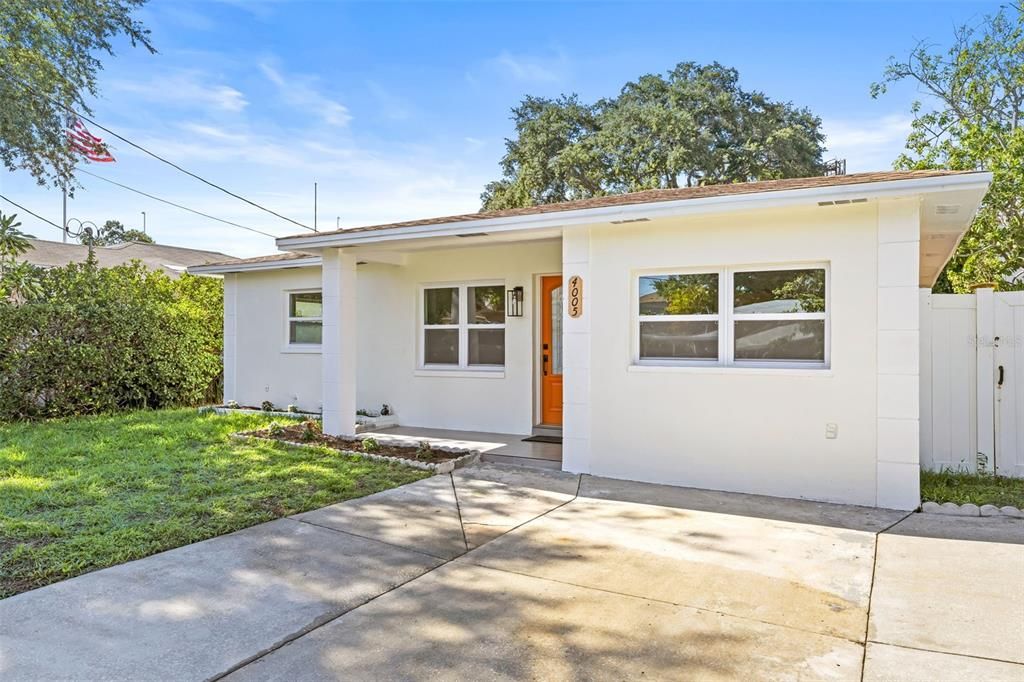 For Sale: $499,900 (3 beds, 2 baths, 1335 Square Feet)