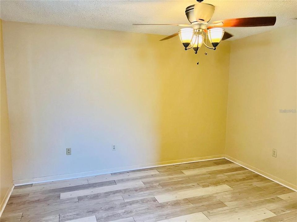 For Rent: $1,900 (3 beds, 2 baths, 1257 Square Feet)