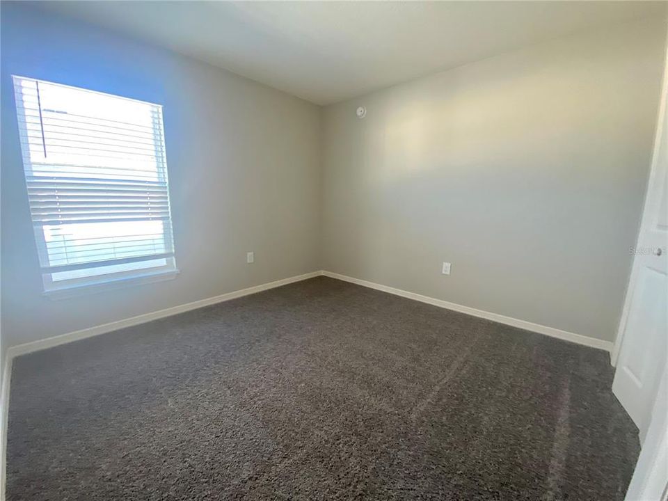 For Rent: $2,300 (4 beds, 2 baths, 1698 Square Feet)