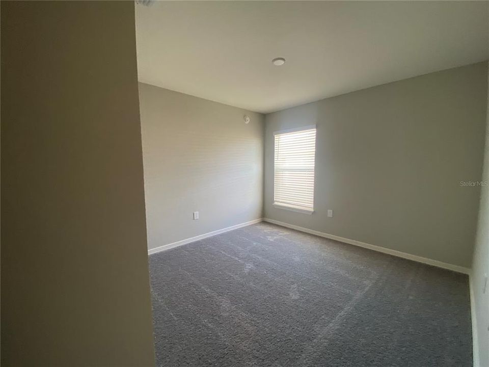 For Rent: $2,300 (4 beds, 2 baths, 1698 Square Feet)