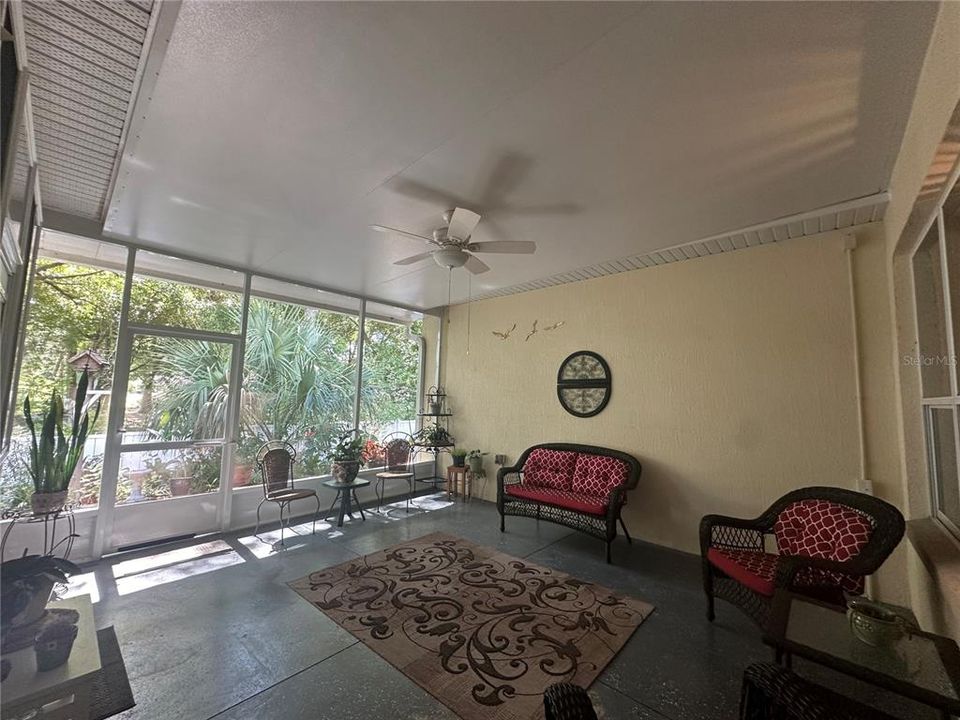 En Venta: $309,888 (3 camas, 2 baños, 1882 Pies cuadrados)