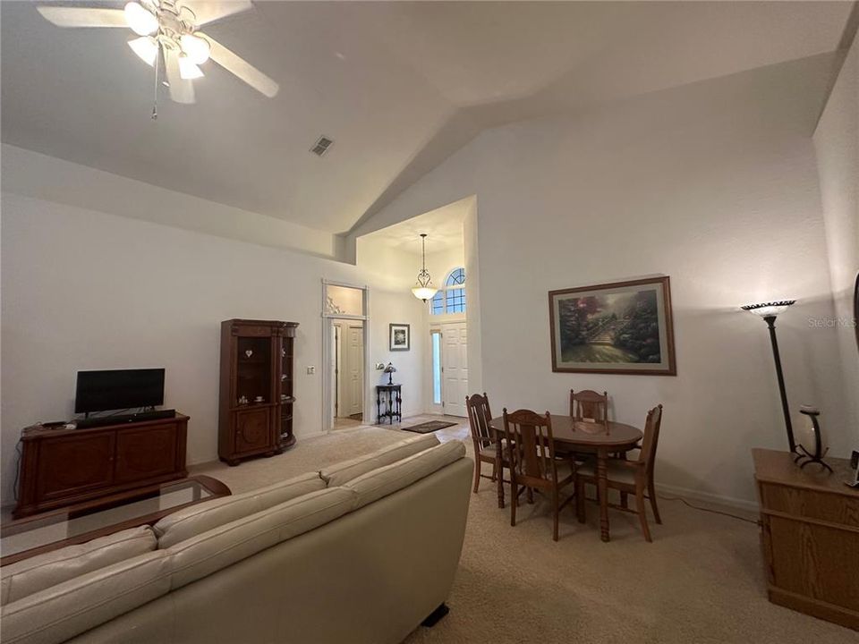 For Sale: $309,888 (3 beds, 2 baths, 1882 Square Feet)