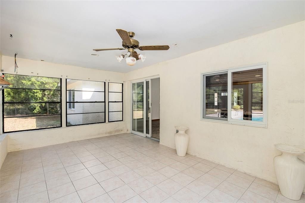 For Sale: $599,900 (2 beds, 2 baths, 1546 Square Feet)
