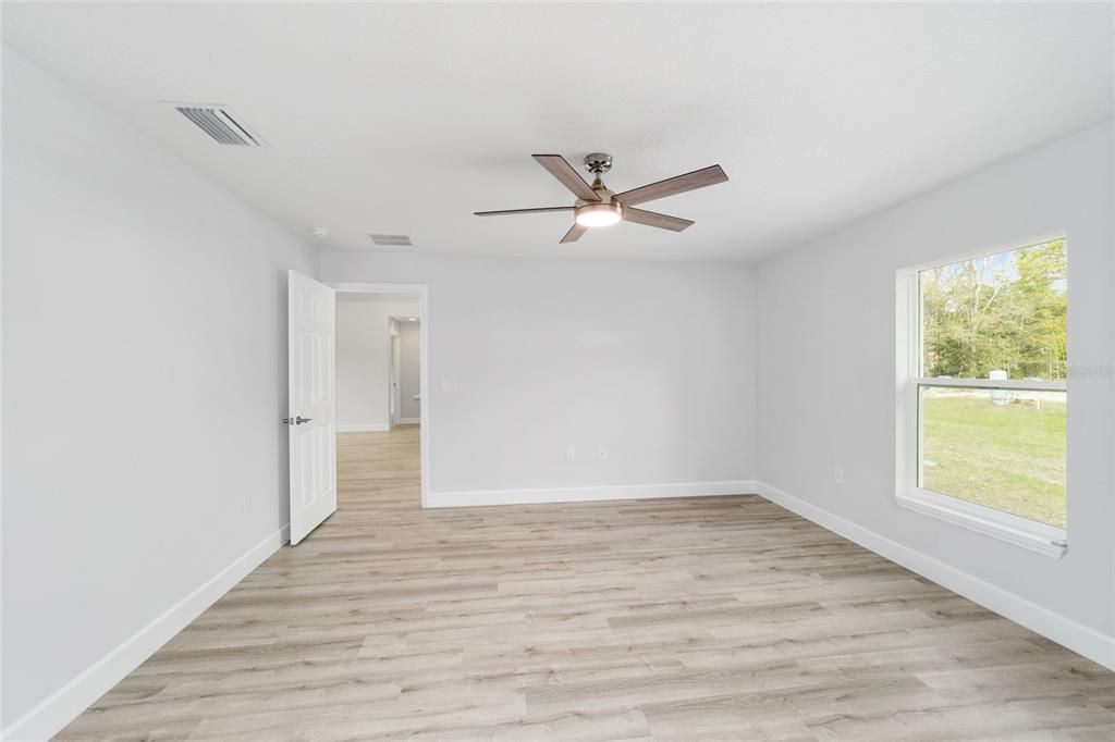 Active With Contract: $244,900 (3 beds, 2 baths, 1267 Square Feet)