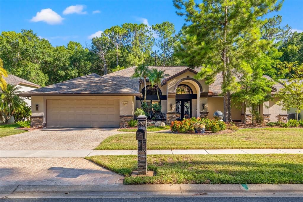 Active With Contract: $799,000 (4 beds, 3 baths, 2816 Square Feet)