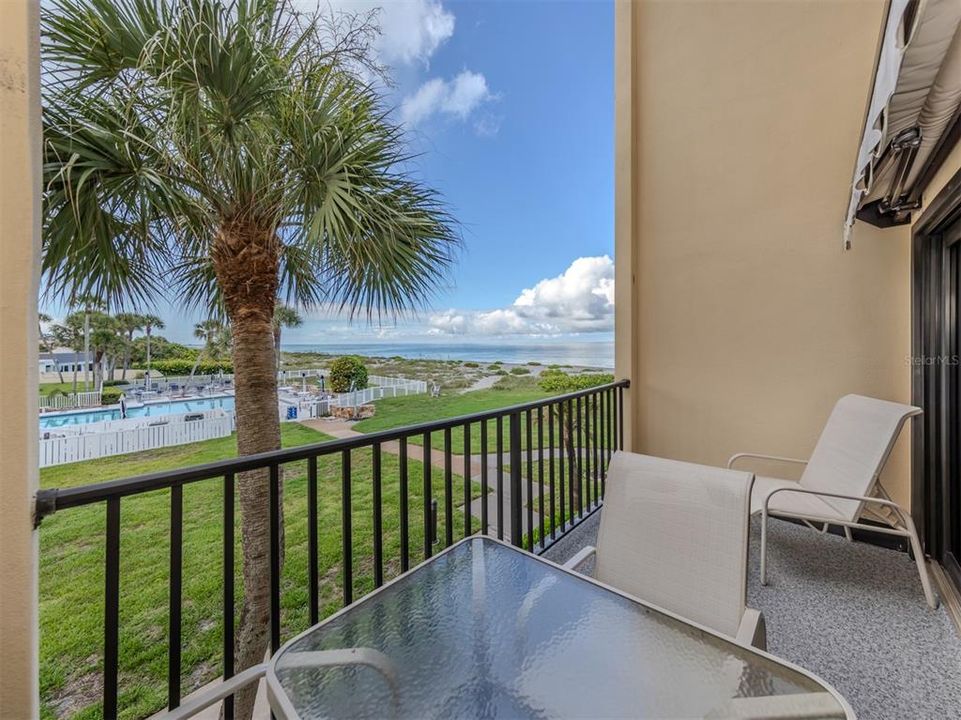 Balcony with sweeping views of the Gulf