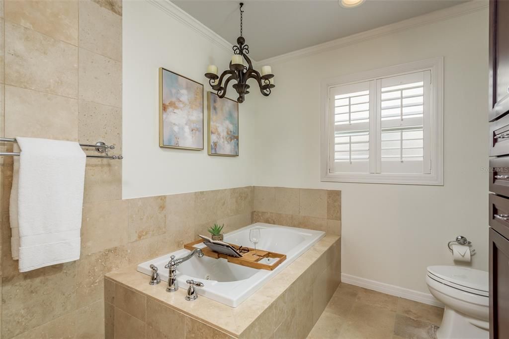 Active With Contract: $1,099,000 (3 beds, 3 baths, 2319 Square Feet)