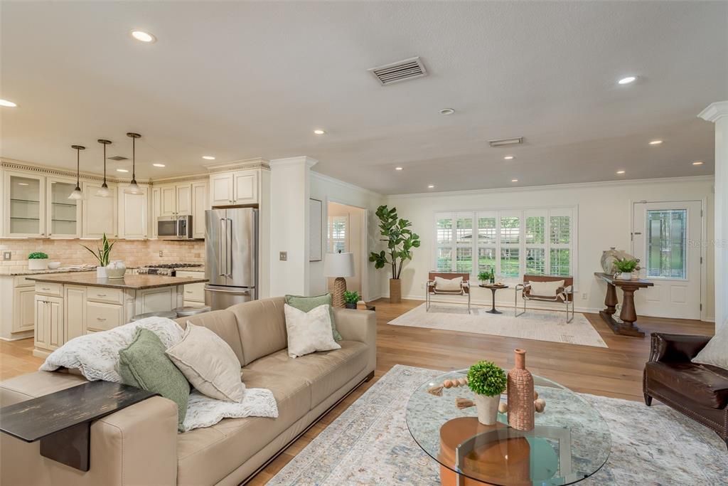 Active With Contract: $1,099,000 (3 beds, 3 baths, 2319 Square Feet)