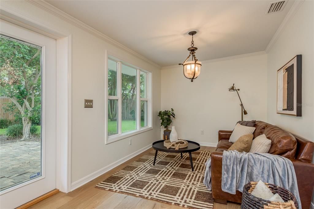 Active With Contract: $1,099,000 (3 beds, 3 baths, 2319 Square Feet)