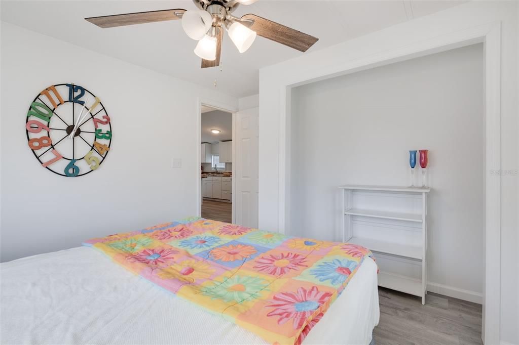 For Sale: $300,000 (2 beds, 2 baths, 1152 Square Feet)