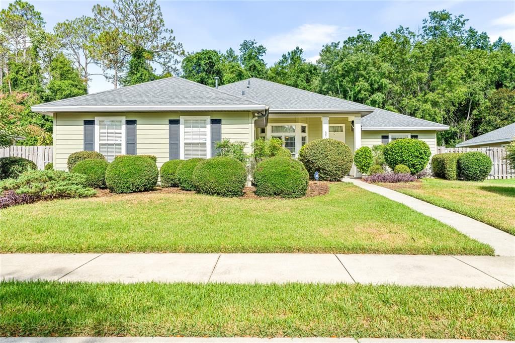 Active With Contract: $419,900 (4 beds, 2 baths, 1956 Square Feet)