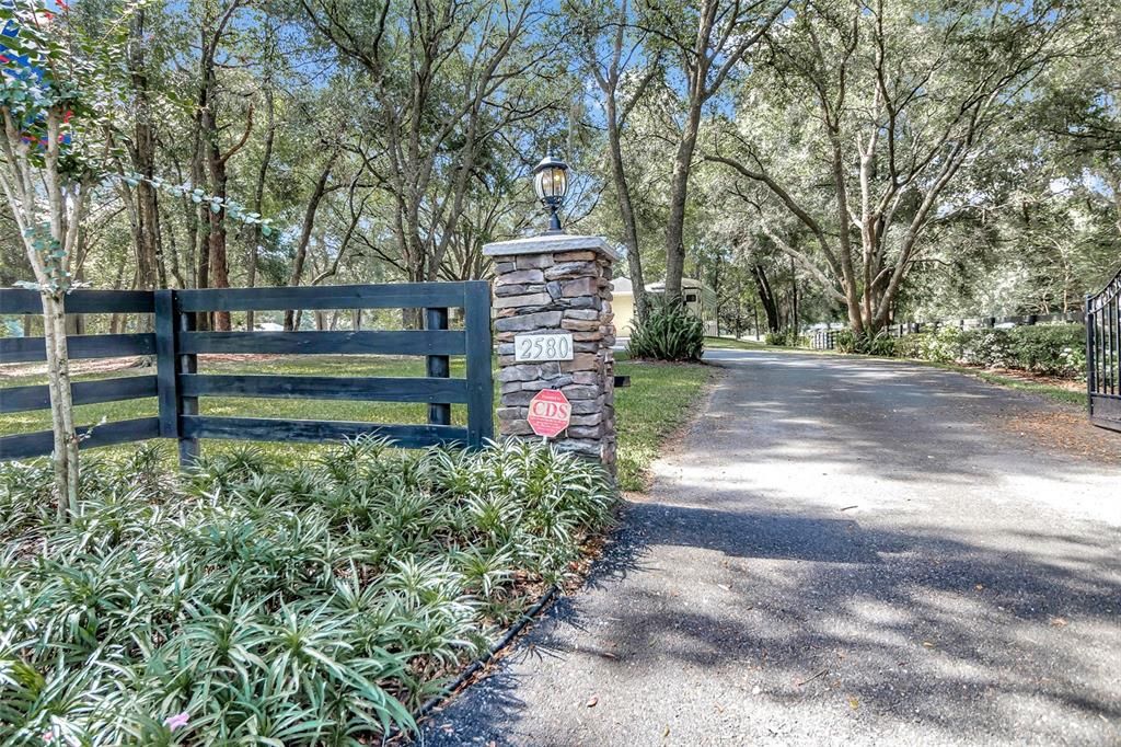 For Sale: $549,000 (3 beds, 2 baths, 1675 Square Feet)