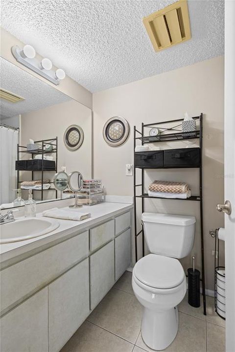 For Sale: $164,999 (2 beds, 2 baths, 1032 Square Feet)