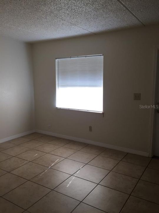 For Rent: $1,425 (2 beds, 1 baths, 784 Square Feet)