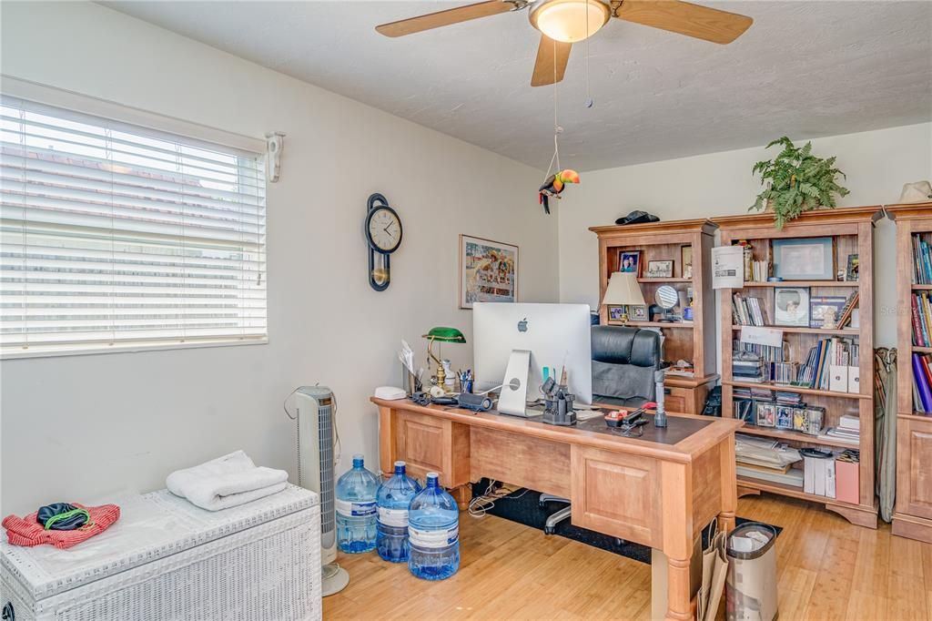 For Sale: $447,500 (3 beds, 2 baths, 1946 Square Feet)