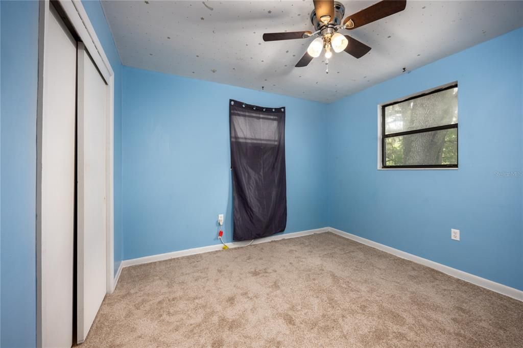 For Sale: $200,000 (3 beds, 1 baths, 1218 Square Feet)