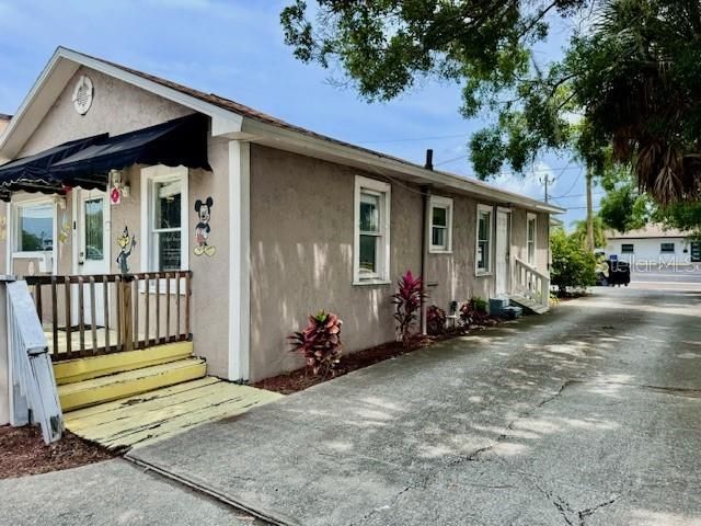 For Sale: $340,000 (0 beds, 0 baths, 1068 Square Feet)