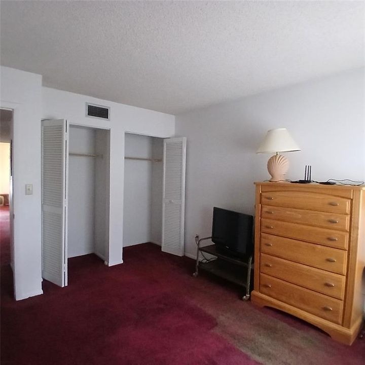 For Sale: $115,000 (2 beds, 1 baths, 1054 Square Feet)