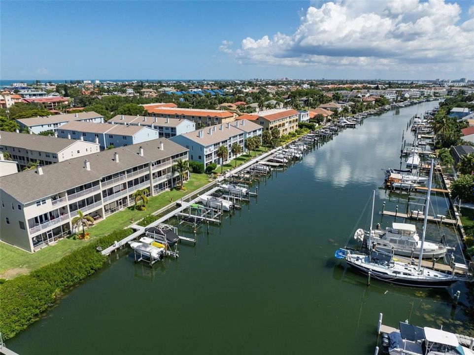 For Sale: $949,900 (3 beds, 2 baths, 2593 Square Feet)