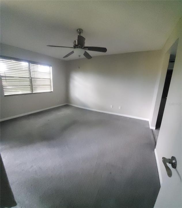 For Sale: $150,000 (2 beds, 2 baths, 952 Square Feet)