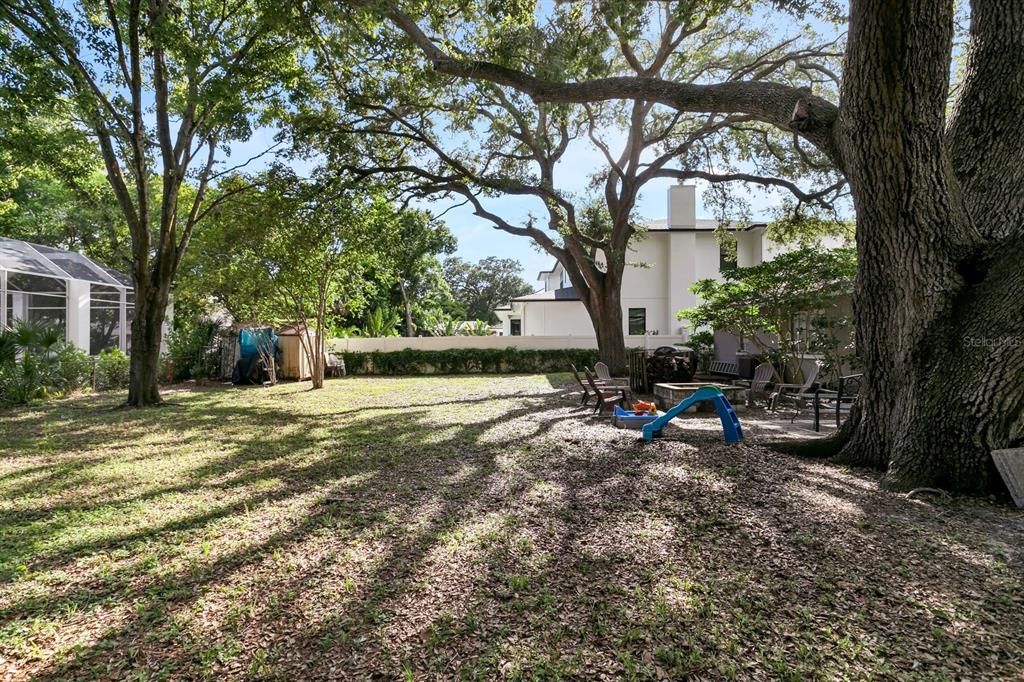 For Sale: $795,000 (3 beds, 1 baths, 1401 Square Feet)