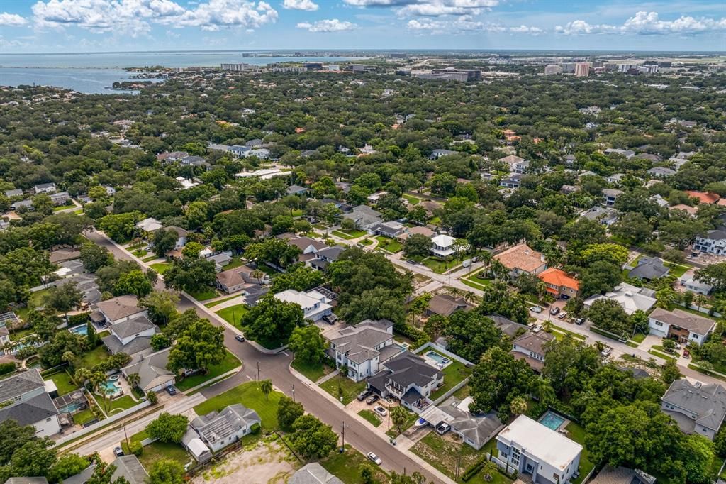 For Sale: $795,000 (3 beds, 1 baths, 1401 Square Feet)