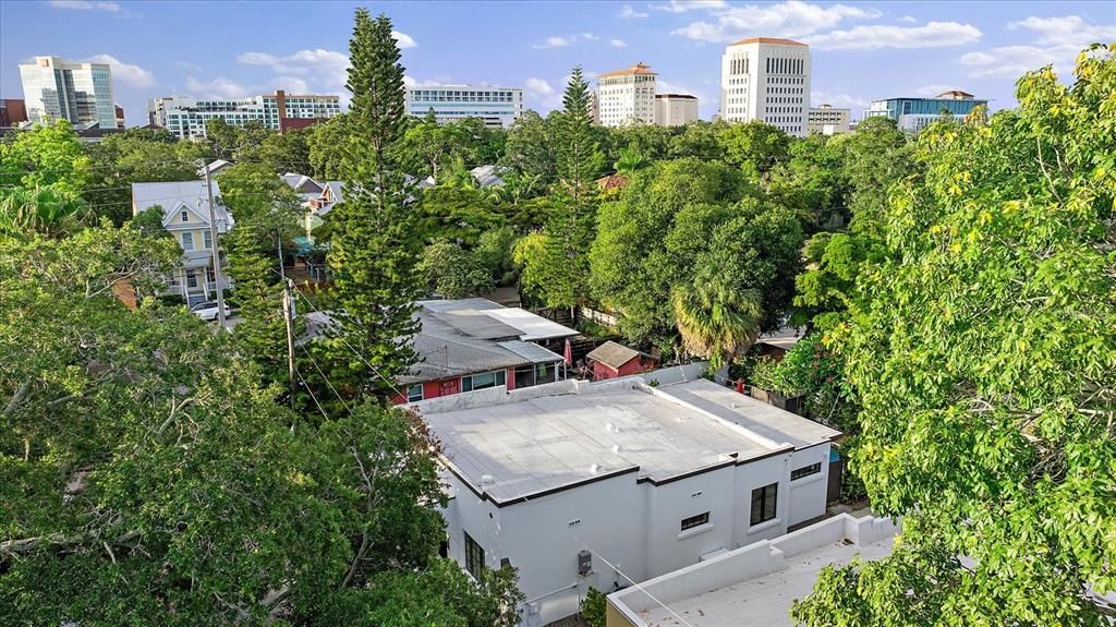 For Sale: $1,500,000 (2 beds, 2 baths, 1487 Square Feet)