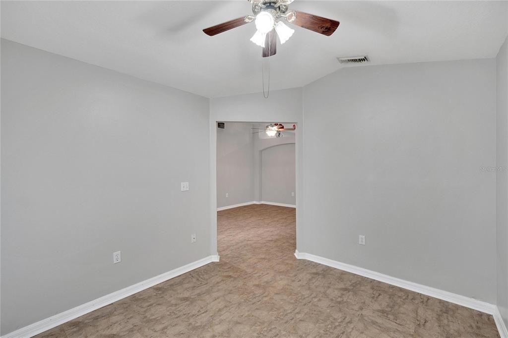 For Sale: $445,000 (3 beds, 2 baths, 1833 Square Feet)