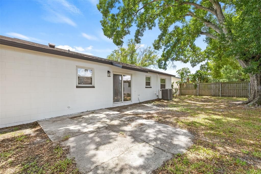 For Sale: $329,000 (3 beds, 2 baths, 1024 Square Feet)