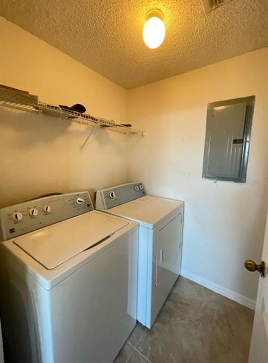 For Rent: $1,800 (2 beds, 2 baths, 999 Square Feet)