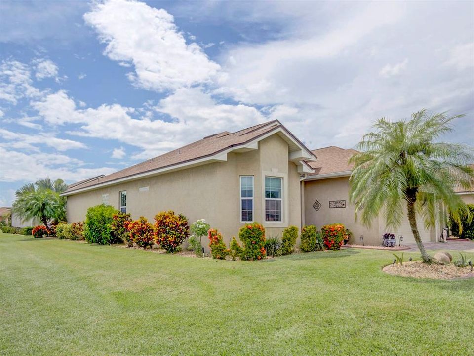 For Sale: $439,900 (3 beds, 2 baths, 2043 Square Feet)