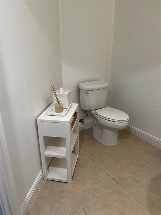 1/2 Bathroom