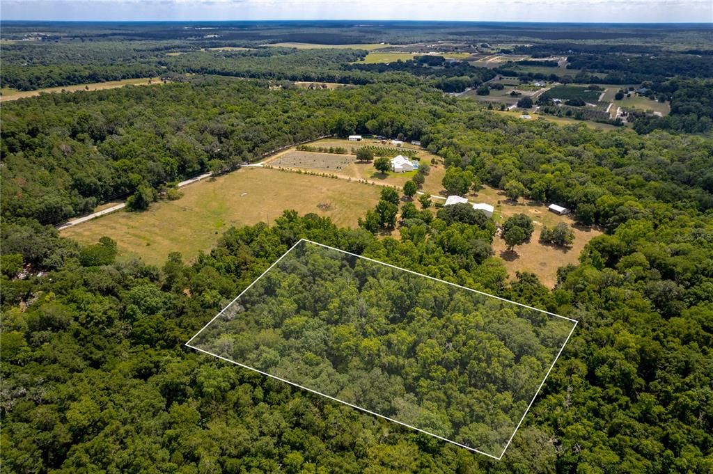 На продажу: $169,900 (5.10 acres)