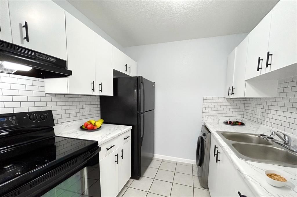For Rent: $1,260 (1 beds, 1 baths, 608 Square Feet)