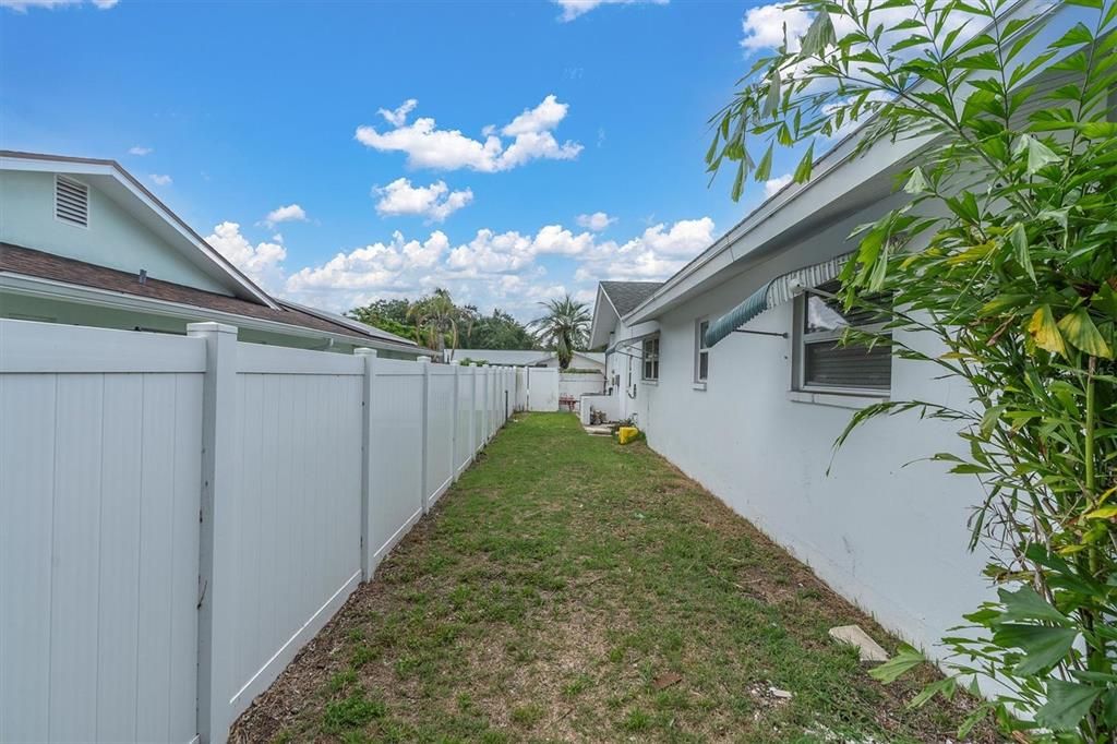 For Sale: $650,000 (4 beds, 2 baths, 2137 Square Feet)