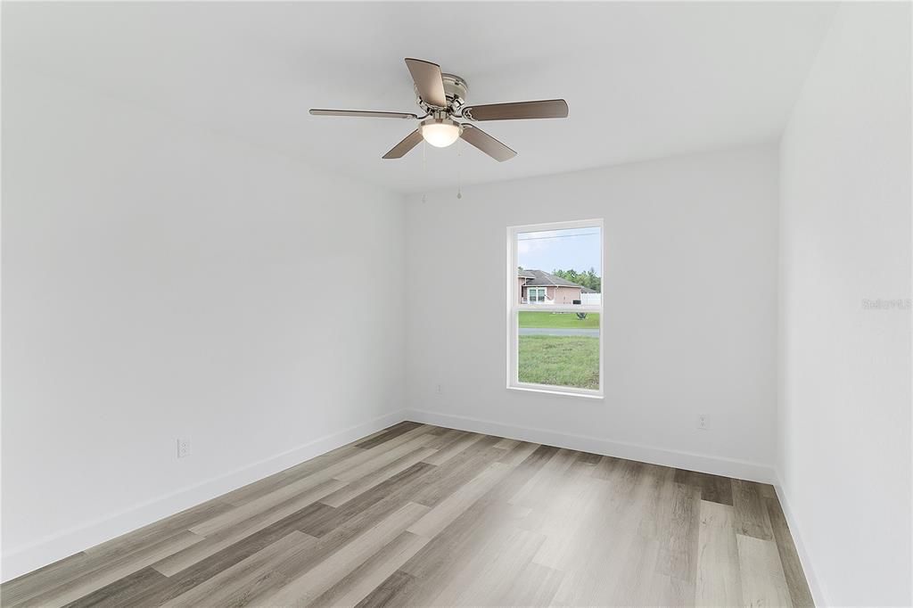 For Sale: $267,900 (3 beds, 2 baths, 1388 Square Feet)