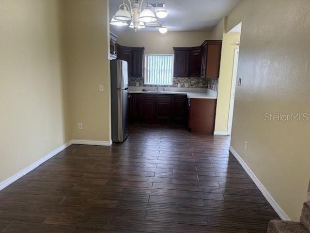 For Rent: $1,800 (3 beds, 2 baths, 1498 Square Feet)