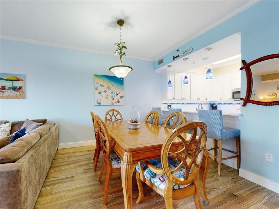 For Sale: $549,900 (3 beds, 2 baths, 1601 Square Feet)