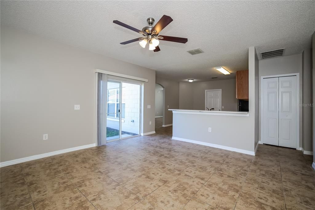 For Rent: $1,795 (3 beds, 2 baths, 1619 Square Feet)