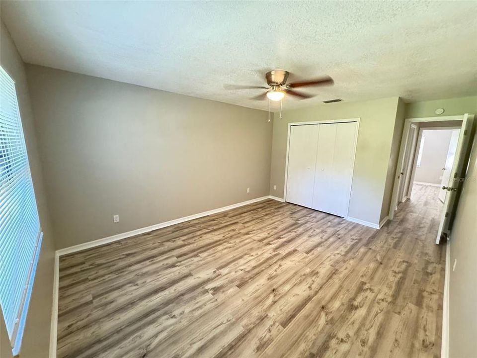 For Rent: $2,145 (3 beds, 2 baths, 1693 Square Feet)