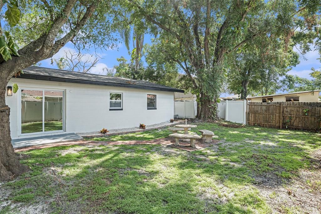 Active With Contract: $449,900 (3 beds, 2 baths, 1440 Square Feet)