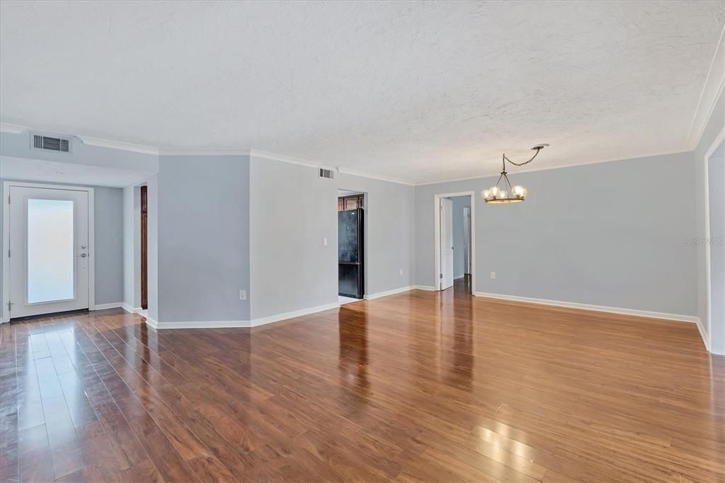 For Sale: $455,000 (3 beds, 2 baths, 1788 Square Feet)